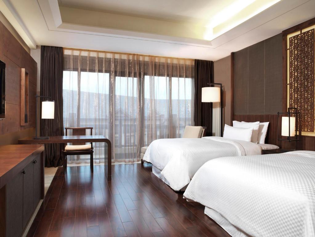 Westin guest room